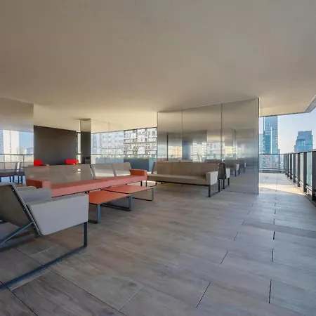 Apartmán Luxury With Balcony & Air Conditioning In The Centre Of By Renters Prestige *