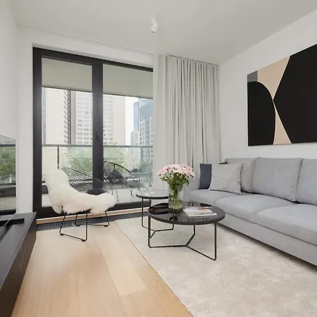Apartmán Luxury With Balcony & Air Conditioning In The Centre Of By Renters Prestige *