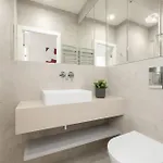 Luxury With Balcony & Air Conditioning In The Centre Of By Renters Prestige Warszawa
