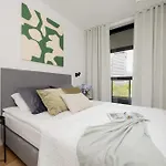 Luxury With Balcony & Air Conditioning In The Centre Of By Renters Prestige Apartament *