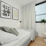 Apartment Luxury With Balcony & Air Conditioning In The Centre Of By Renters Prestige Warsaw