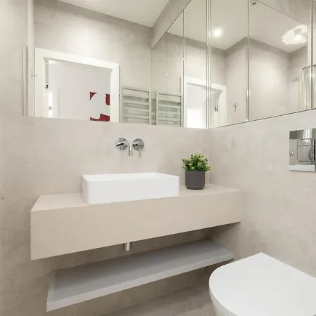 Luxury With Balcony & Air Conditioning In The Centre Of By Renters Prestige ワルシャワ