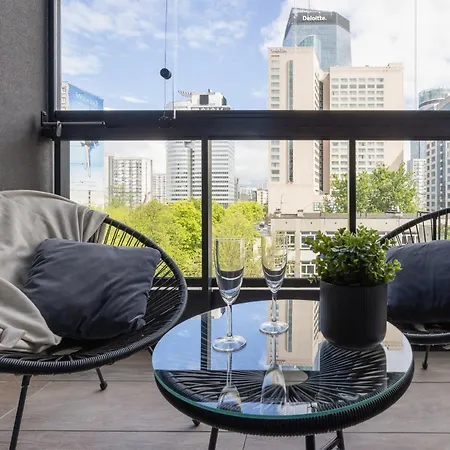 Luxury With Balcony & Air Conditioning In The Centre Of By Renters Prestige *