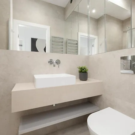 Apartment Luxury With Balcony & Air Conditioning In The Centre Of By Renters Prestige Warsaw